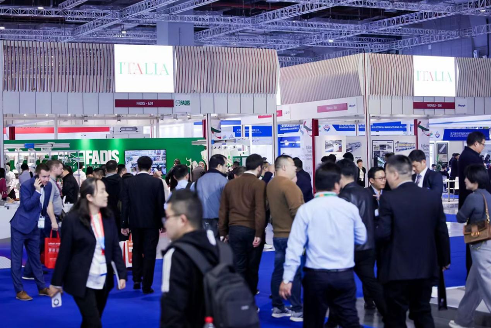 第8届中国国际纺织机械展览会暨ITMA亚洲展览会开幕